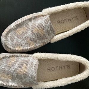 Brand New Rothy's Cozy Cat Merino Slippers - Women's size 9